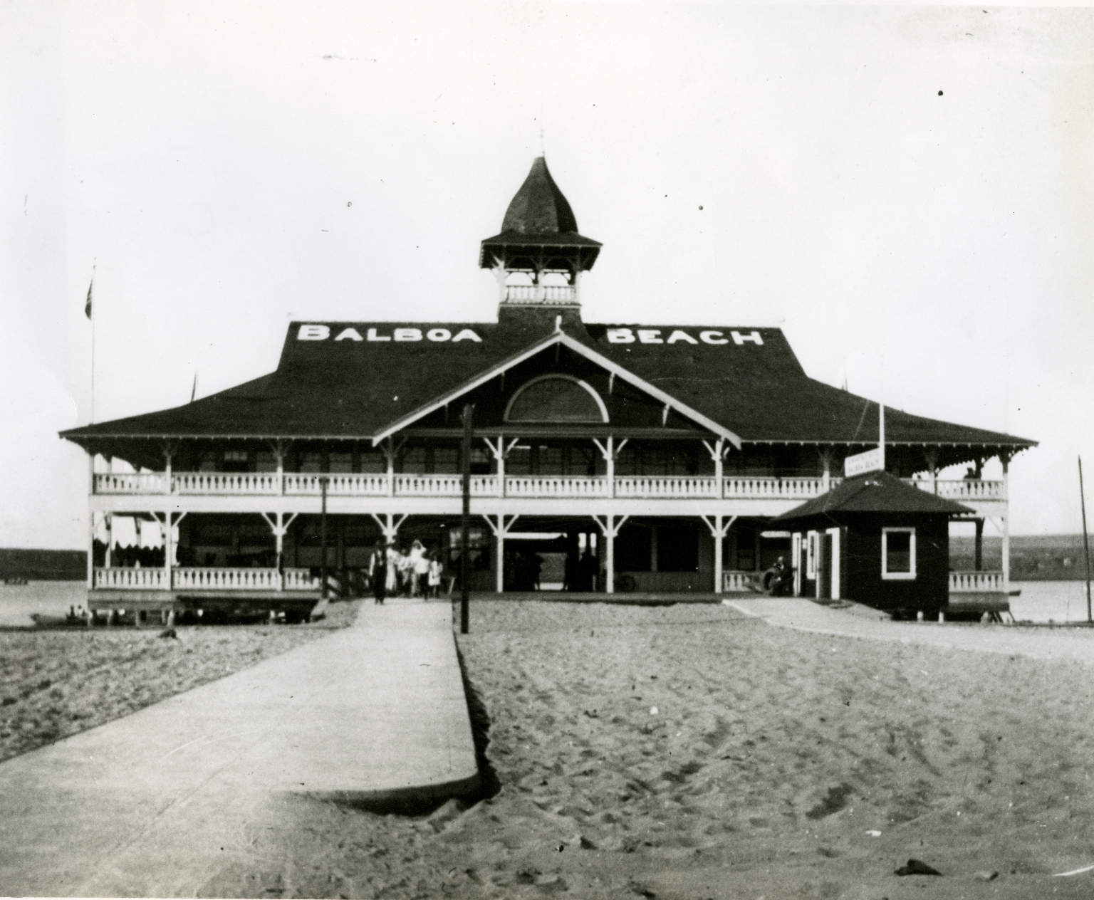 The Balboa Pavilion Sherman Library Photograph Collection