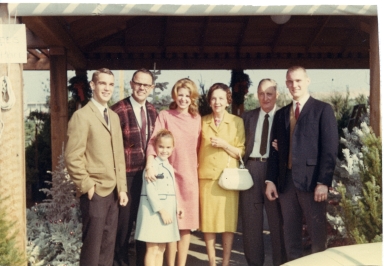 Steven Amling, Ray Amling, Anne Amling, Virginia Seemann, Clara Zimmerman, John Seemann, & Larry.